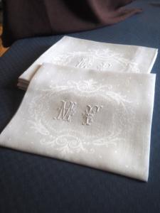 6 grandes et belles serviettes anciennes monogramme MF